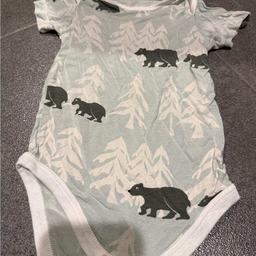 Kickee Pants Short Sleeve Onesie Bear in Woods Print